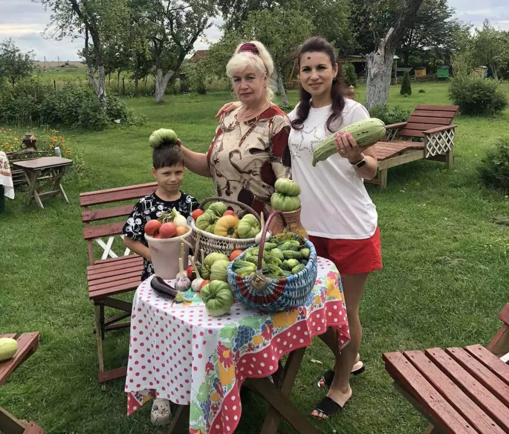 Жительница Кленника рассказала, с чем лучше садить помидоры