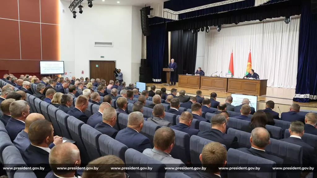 Президент принял участие в республиканском семинаре-совещании о развитии животноводства