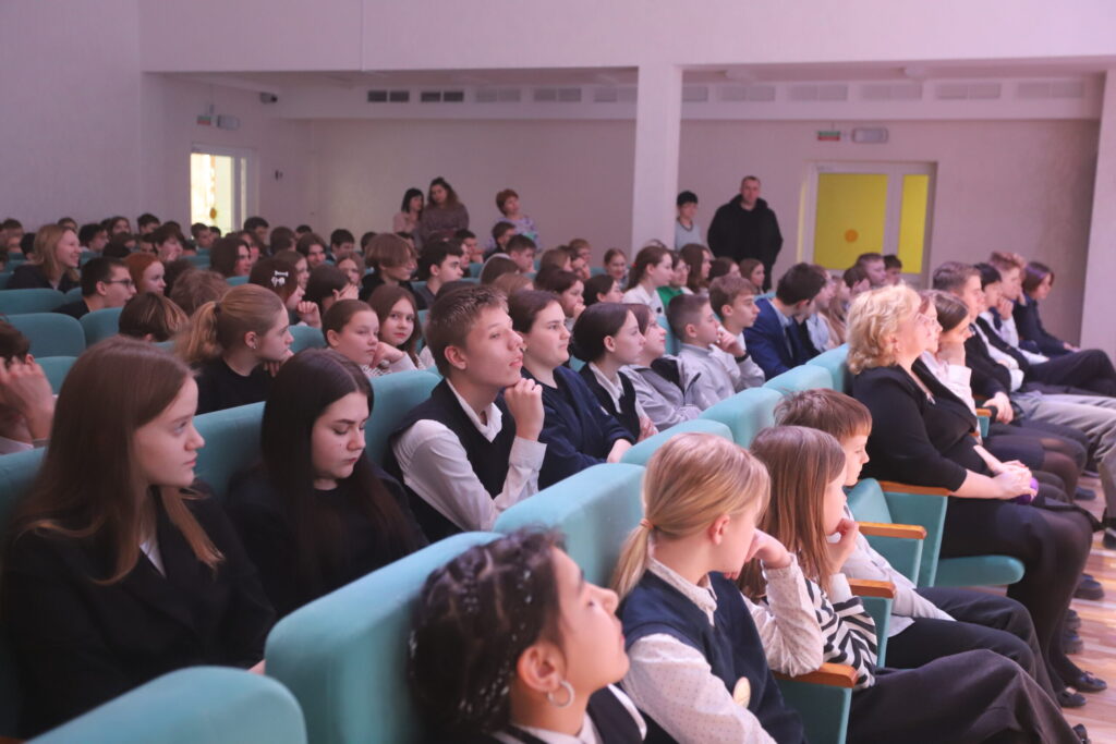 Урок мужества с участником боевых действий в Афганистане провели в 5-й школе