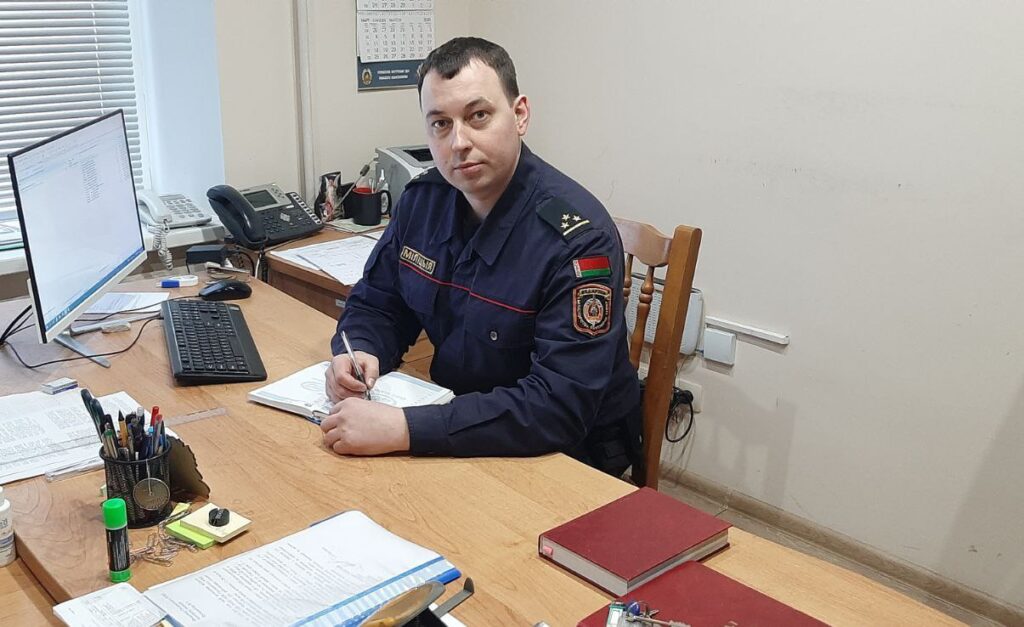 Что делать, если соседи выгуливают собак возле дома и не убирают за ними?