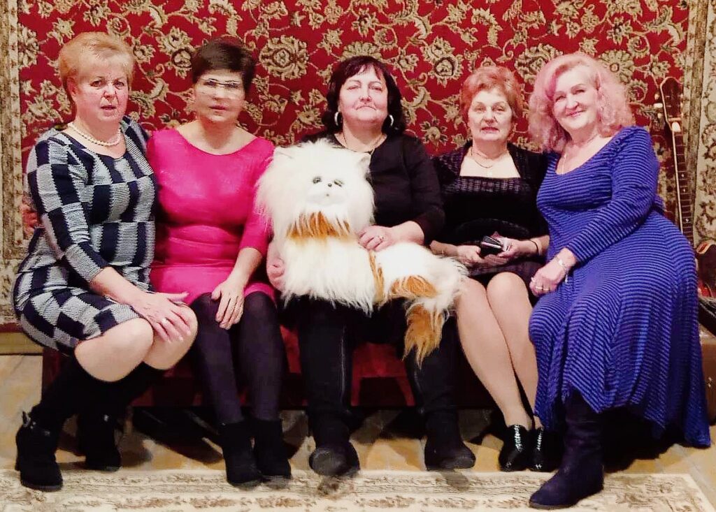 В Зеленоборской школе выпускники встретились спустя 50 лет