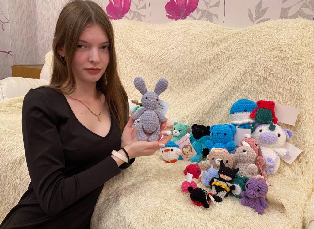Вязание — не только для бабушек: как 20-летняя рукодельница покоряет мир хендмейда