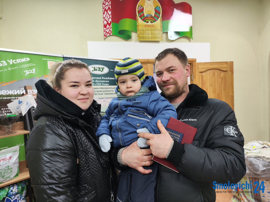 «Стараемся всегда голосовать в основной день. Это же праздник»! Избиратели делятся эмоциями