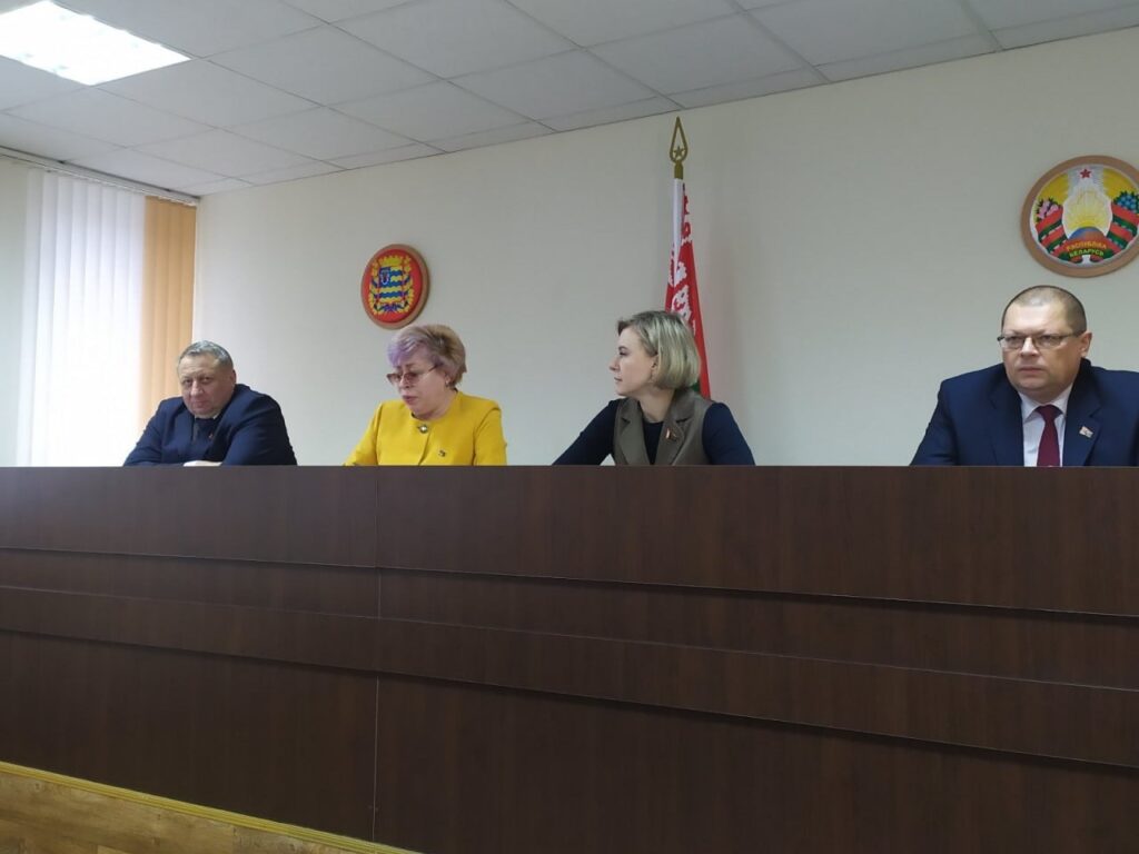 Депутаты встретились с коллективом областного технопарка и жителями Озерицко-Слободского сельсовета