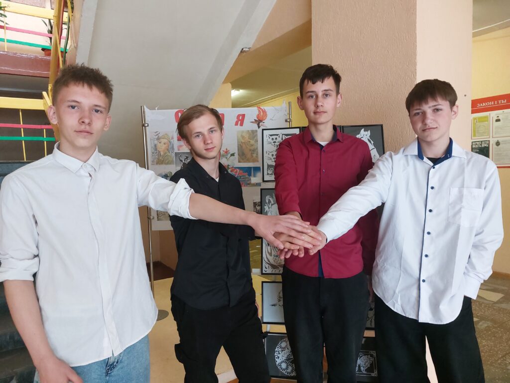 Узнали, о чем мечтают Пекалинские выпускники
