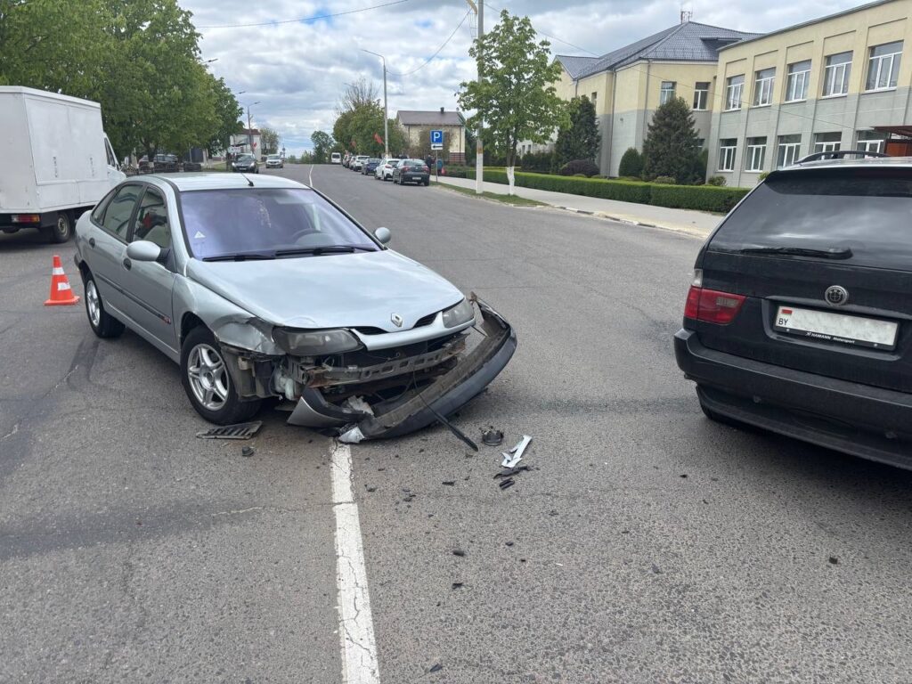 В Смолевичах водитель спровоцировал ДТП при развороте