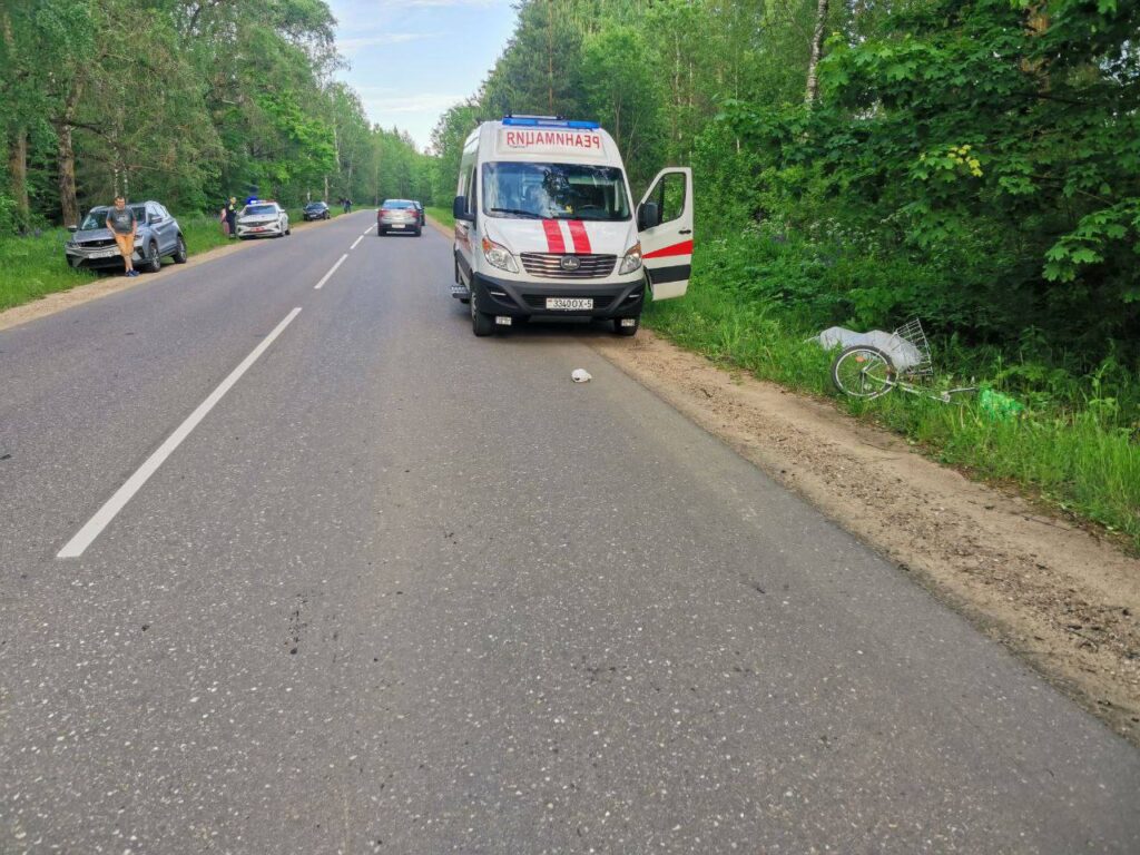 В Смолевичском районе пьяная автоледи сбила насмерть велосипедистку