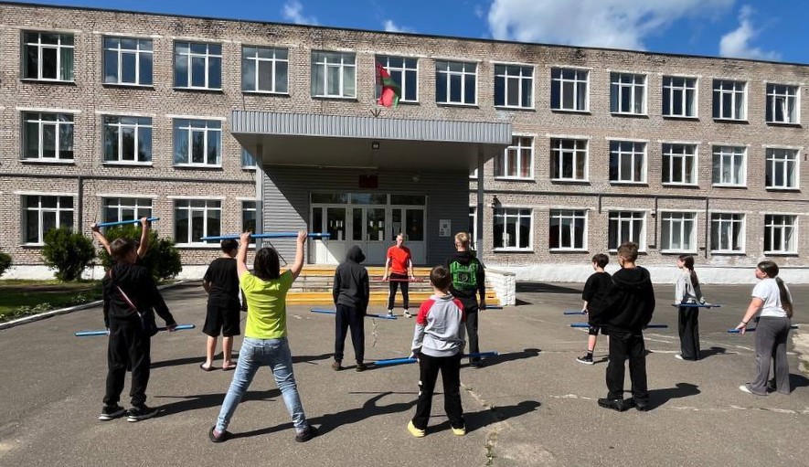 Энергия единства и движения. Плисские школьники присоединились к республиканской акции «Народная зарядка»