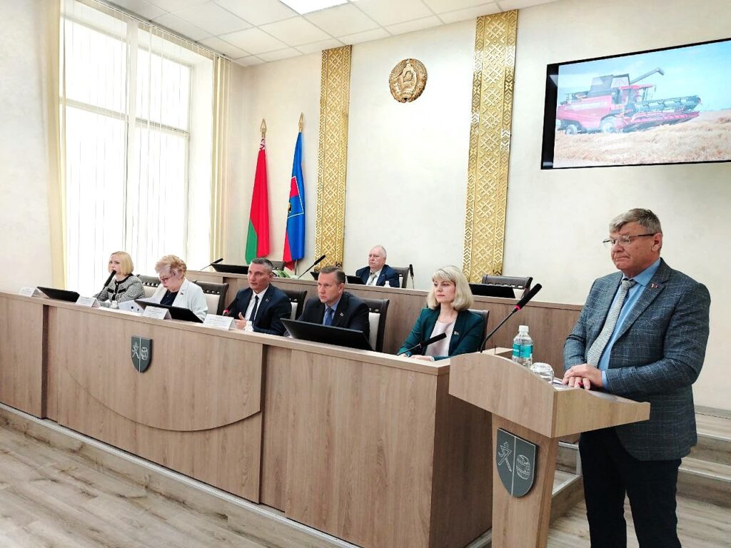 Более 22 тысяч гектаров предстоит убрать смолевичским аграрием в этом году