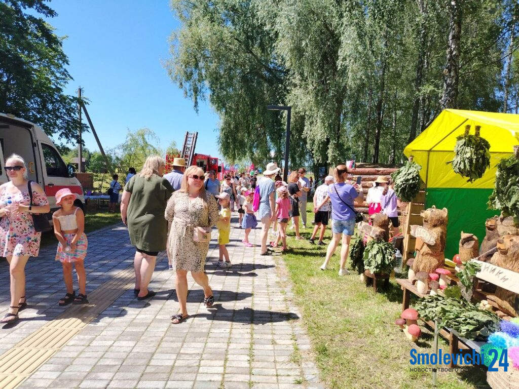 Масштабные празднования Дня Независимости развернулись в парке Народного единства