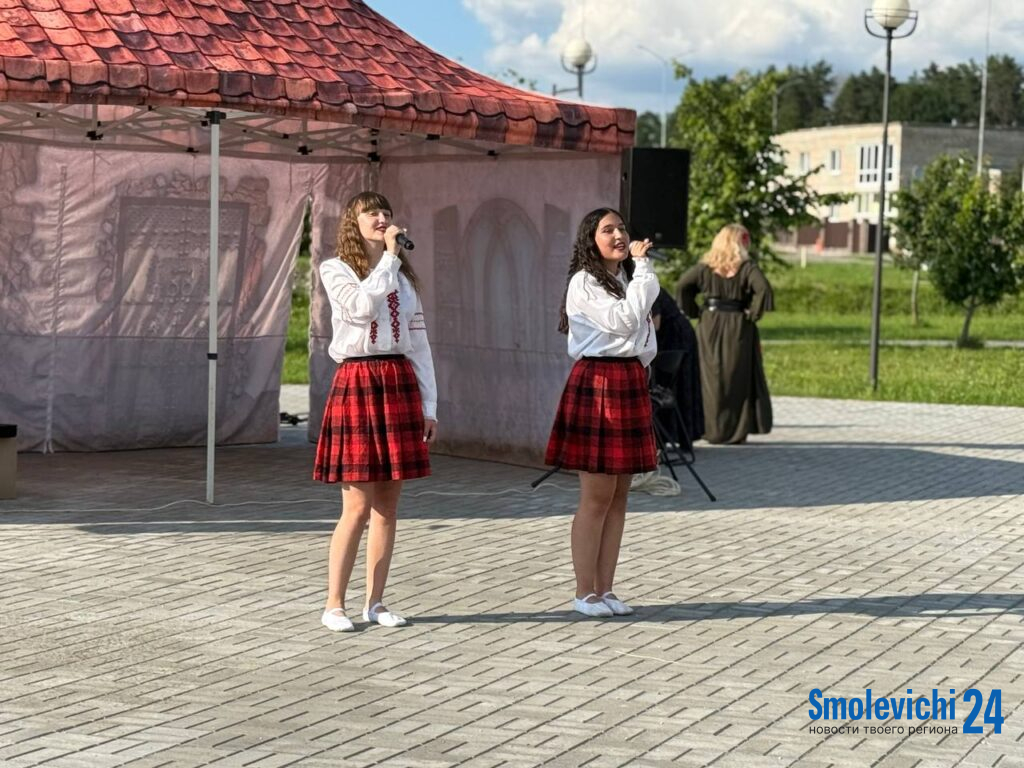 Музыкальные вечера в городе. Посмотрели, как зеленоборцы провели концерт выходного дня в Смолевичах