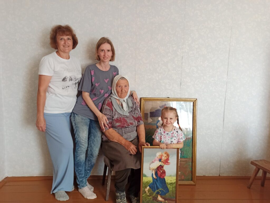 Жительница Алесино создает уют и вдохновляет в свои 89