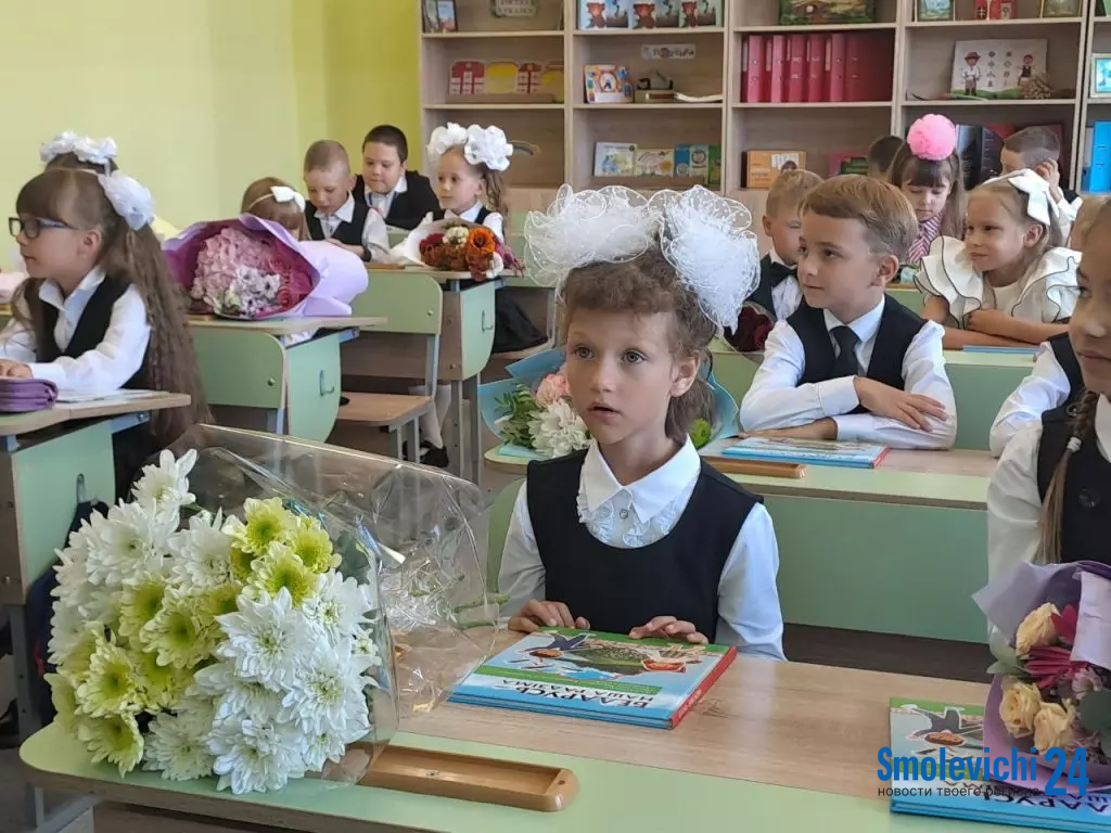 Белорусские школьники получат новые учебники к новому учебному году