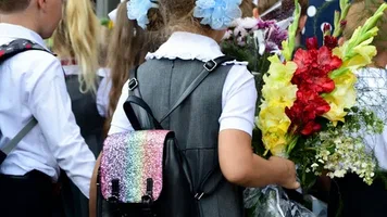 Смолевичская прокуратура поздравила школьников и студентов