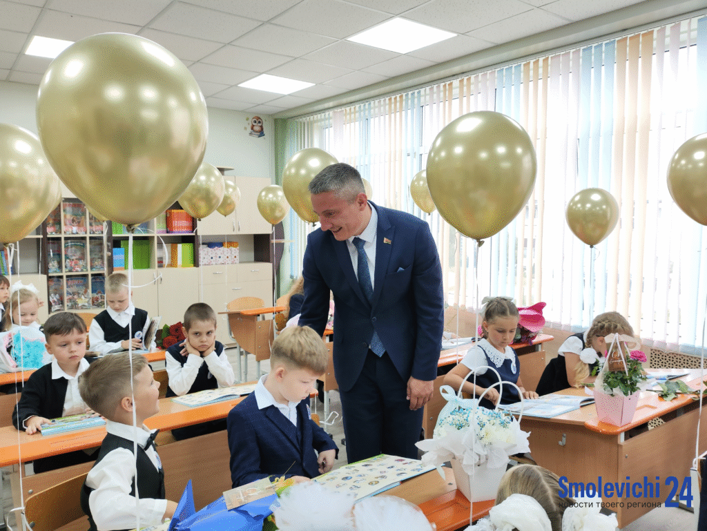 «Давайте будем побеждать вместе!» Николай Парамонов встретился с выпускниками и первоклашками