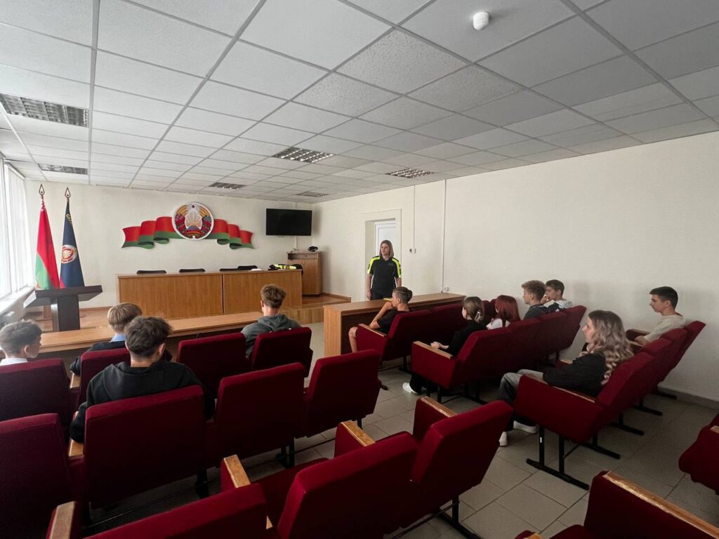 Военно-патриотический клуб «Алмаз» начал работу при Смолевичском РОВД