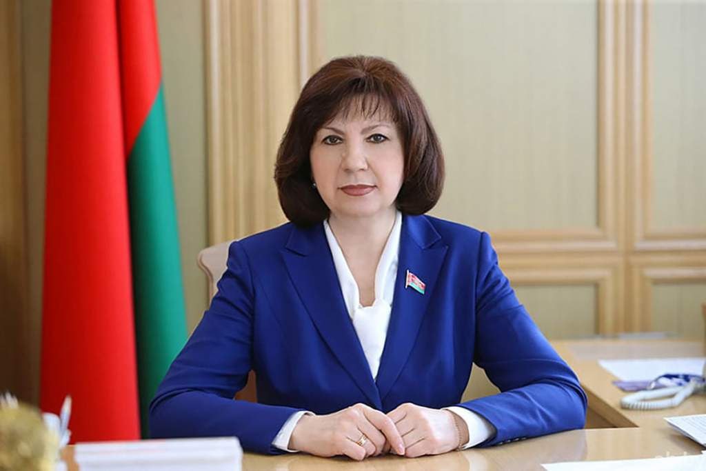 Наталья Кочанова поздравила жителей Минщины с Днем народного единства