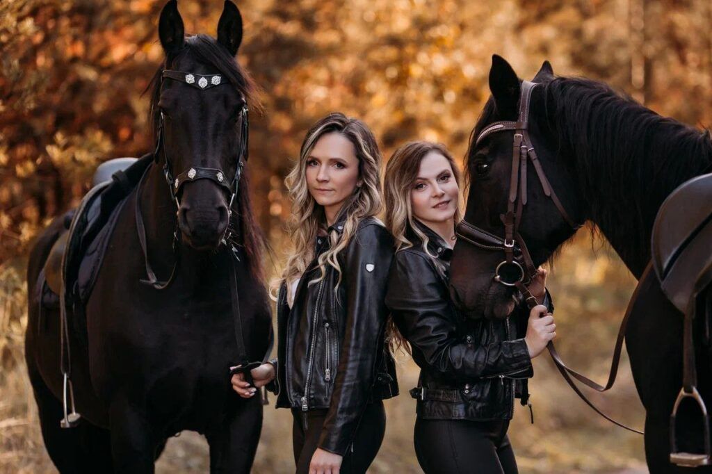 «Лошади – это классно!» Узнали, как у сестер Аржановых сбылась одна мечта на двоих