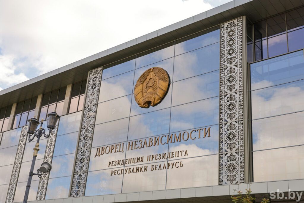 Лукашенко заслушал доклады Крутого и Кочановой. В числе главного — совещание по Витебщине и мониторинг в торговле