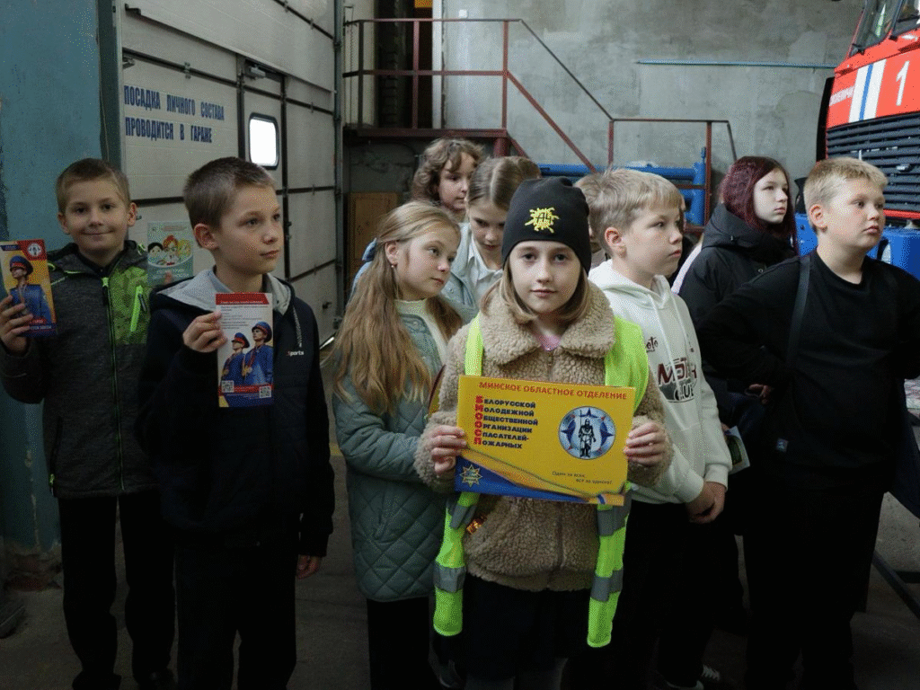 Посмотрите, как гимназисты провели день со спасателями