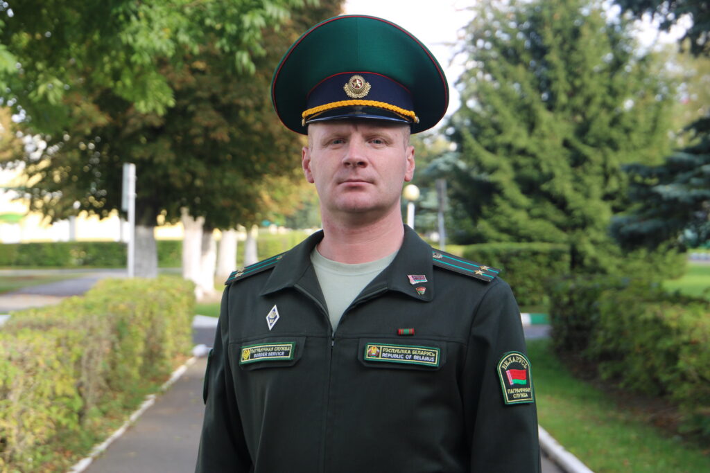 Как смолевичский офицер воспитывает будущих защитников границы