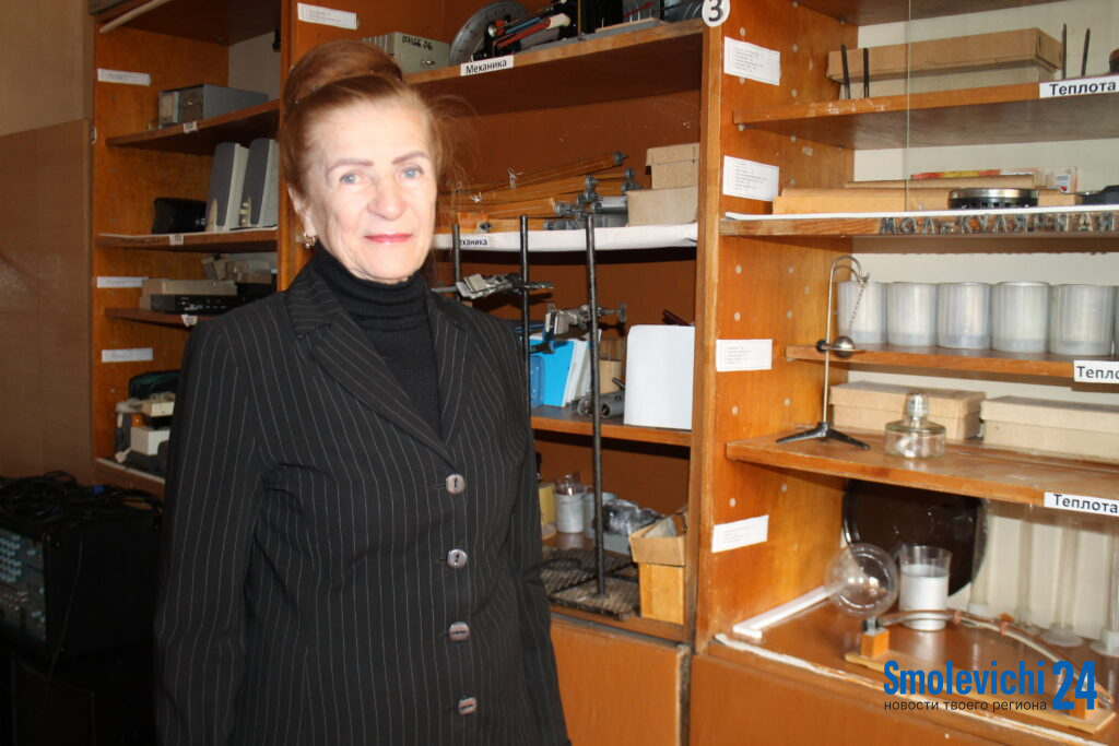 Уроки длиною в жизнь: учитель физики из Заболотья 59 лет профессии