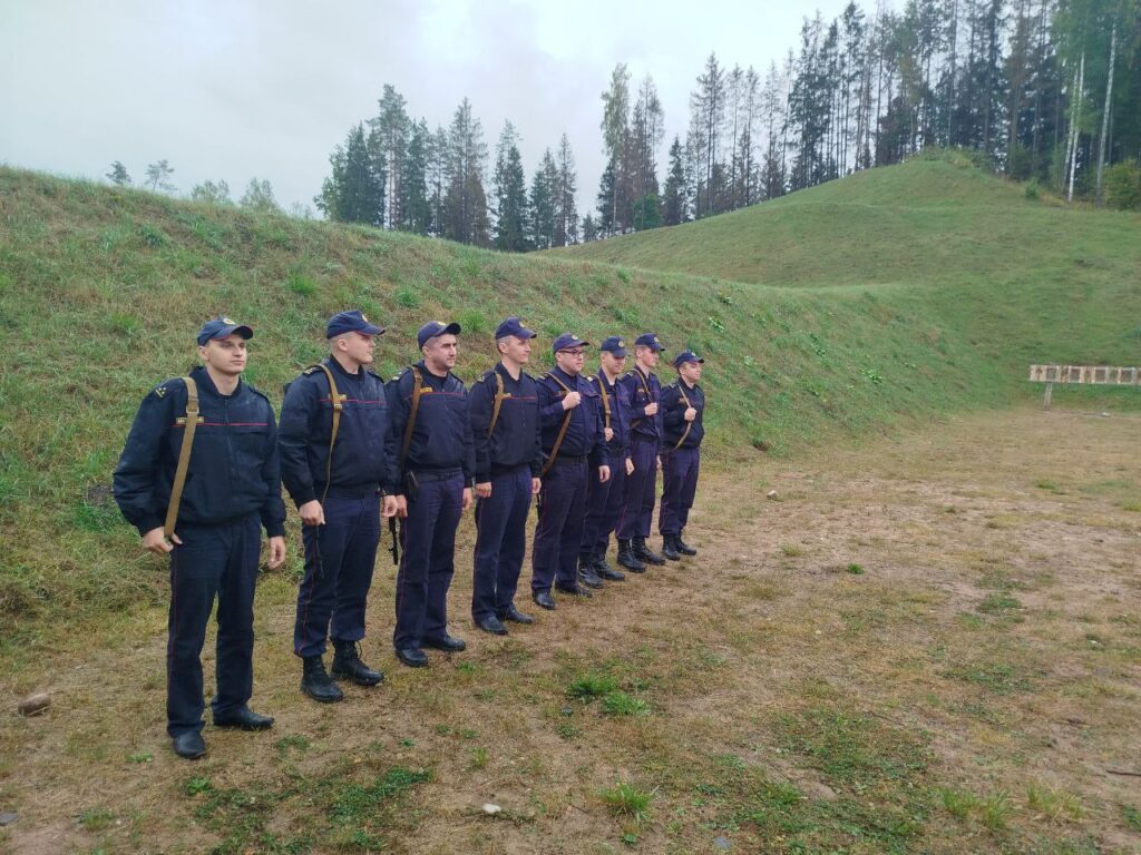 Смолевичский отдел уголовного розыска провел турнир по стрельбе