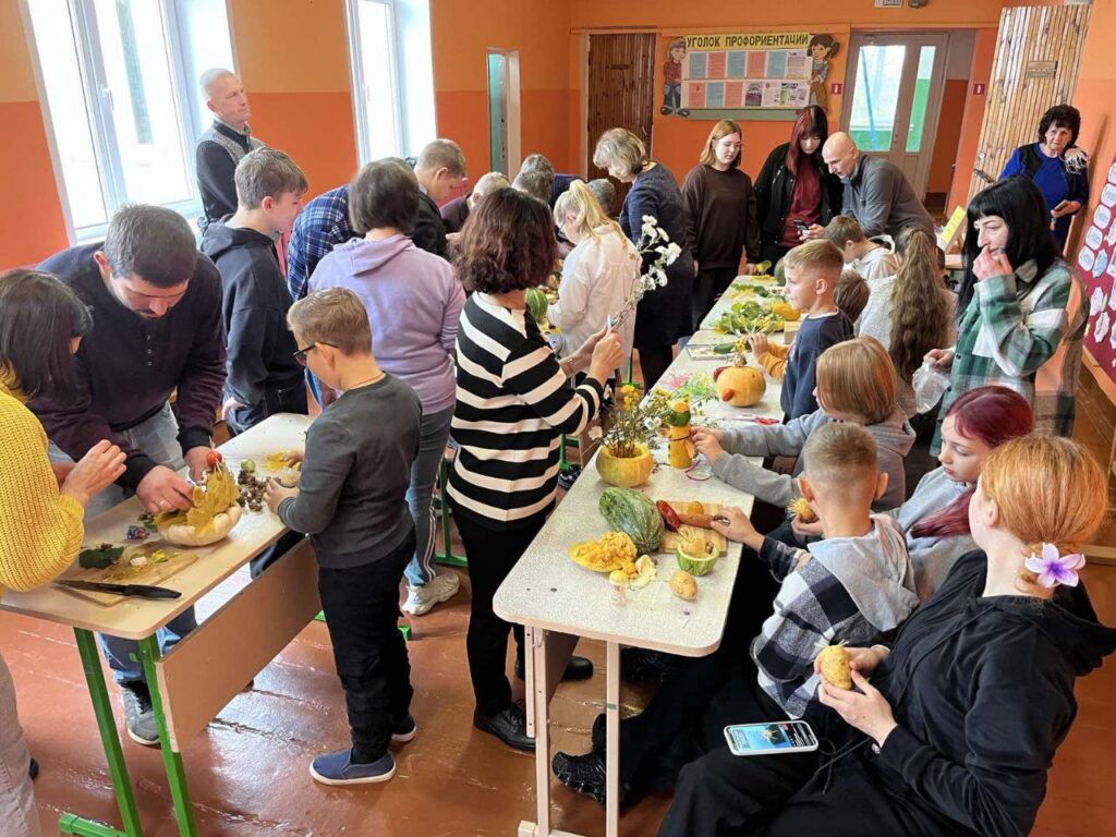 В Черницкой базовой школе прошел праздник «Свет родительской любви»