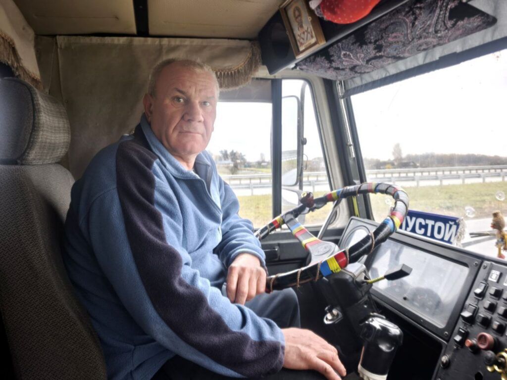 Петрович, мы с тобой! Коллектив «ЖодиноАгроПлемЭлиты» собирает коллеге на лечение больного внука