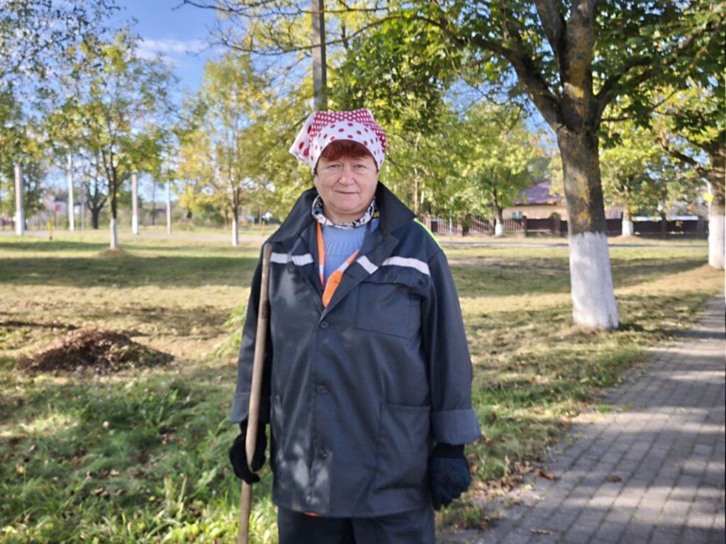 Несмотря на нелегкий труд, женщина из Заречья трудиться с душой и гордостью