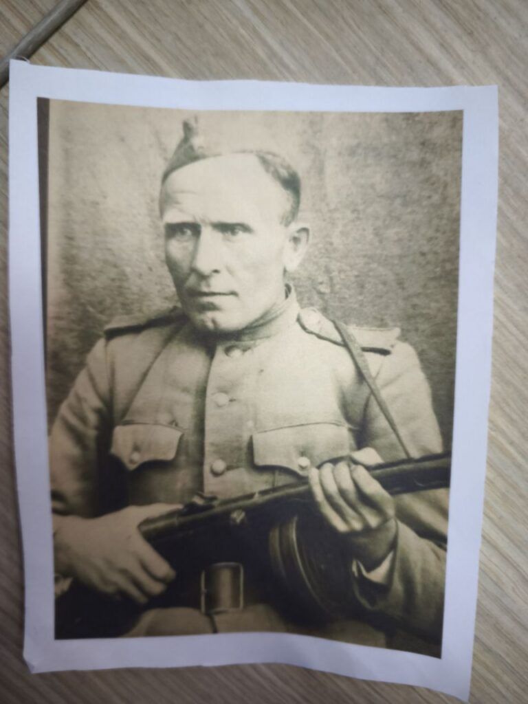 Земляки на передовой «Чтобы помнить». Как житель Заболотья собирает историю о войне