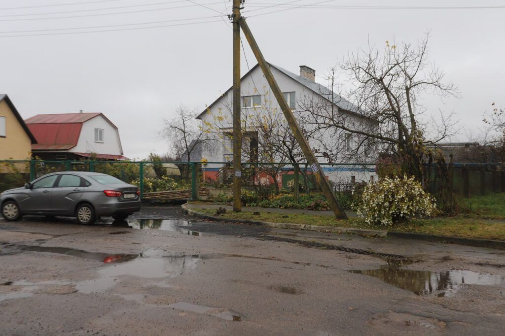 В плену у дождя. Жительница Алесино жалуется на затопление подвала