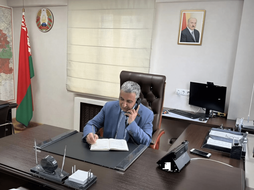 Член Совета Республики проведет прямую линию