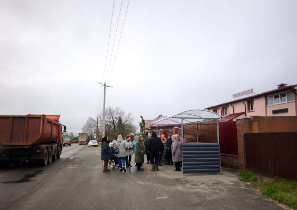 Когда появится автобусная остановка в Смолевичах: планы по улицам Магистральной и Песчаной