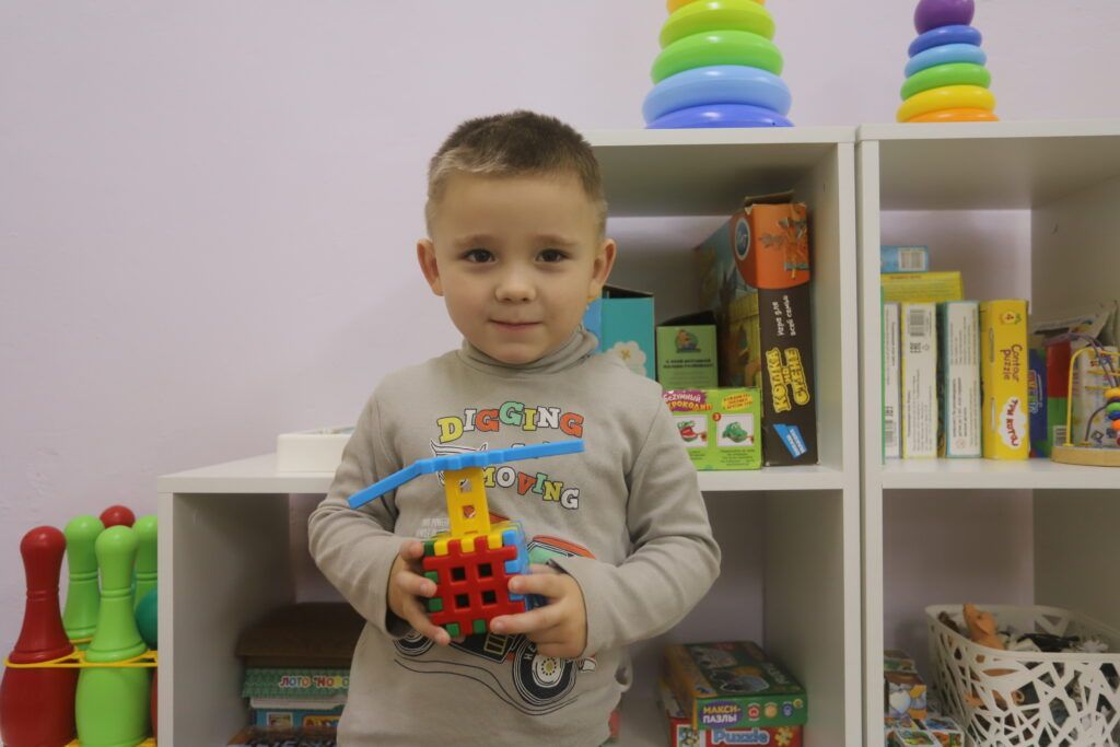 От конструктора до айфона. Узнали, как за 75 лет изменились детские мечты