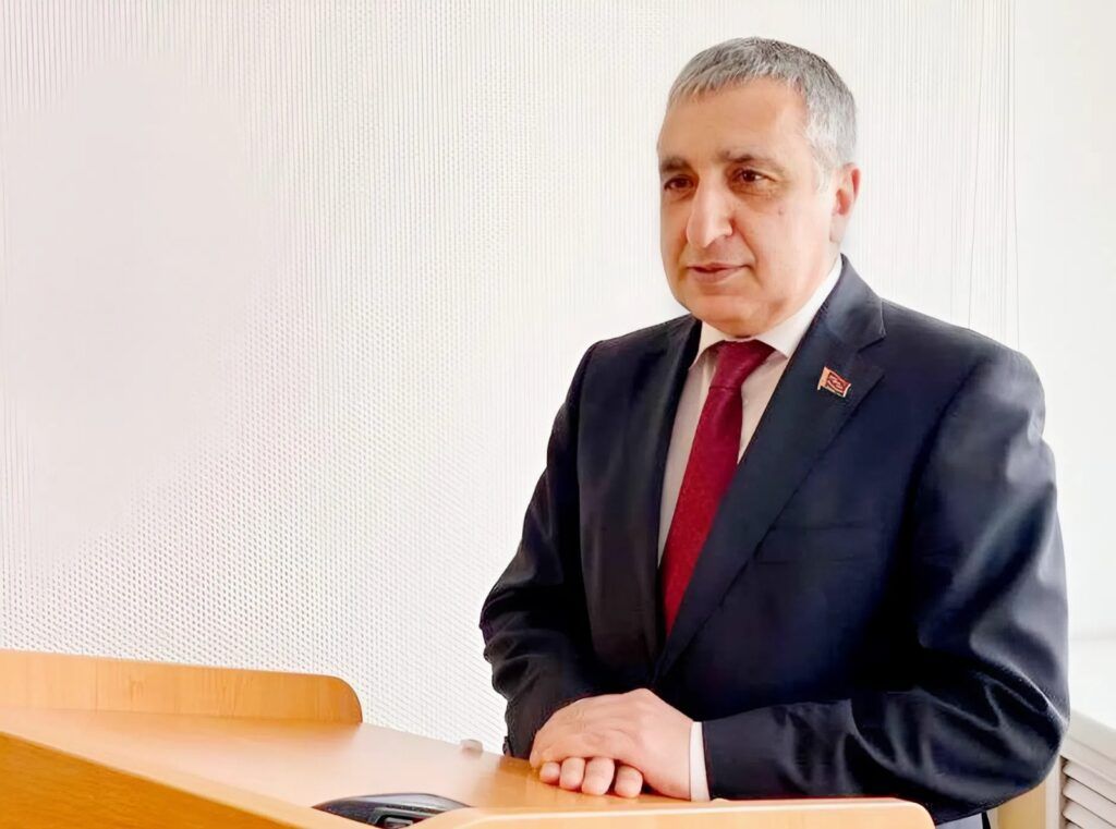 Член Совета Республики проведет выездной прием граждан