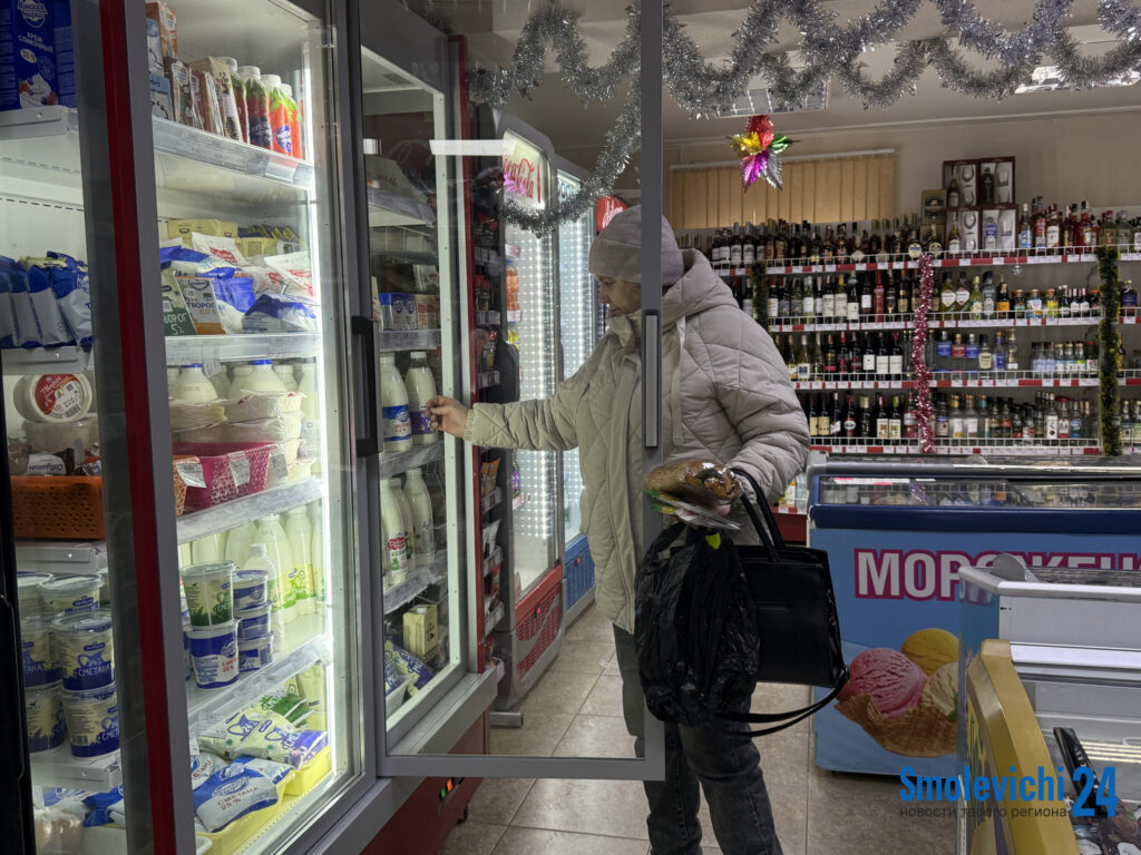 «В магазинах походу отравить хотят». Выясняем, почему на прилавках появилась некачественная продукция