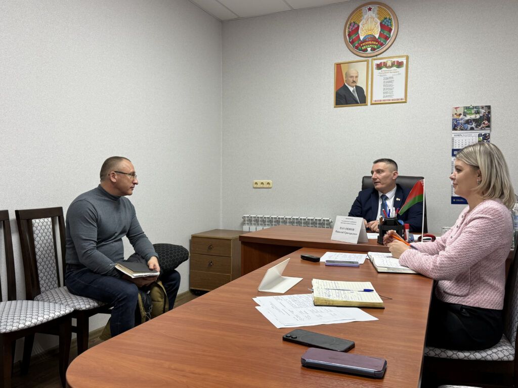 Николай Парамонов провел выездной прием граждан в Пекалинском сельсовете. Узнали, что беспокоит сельчан