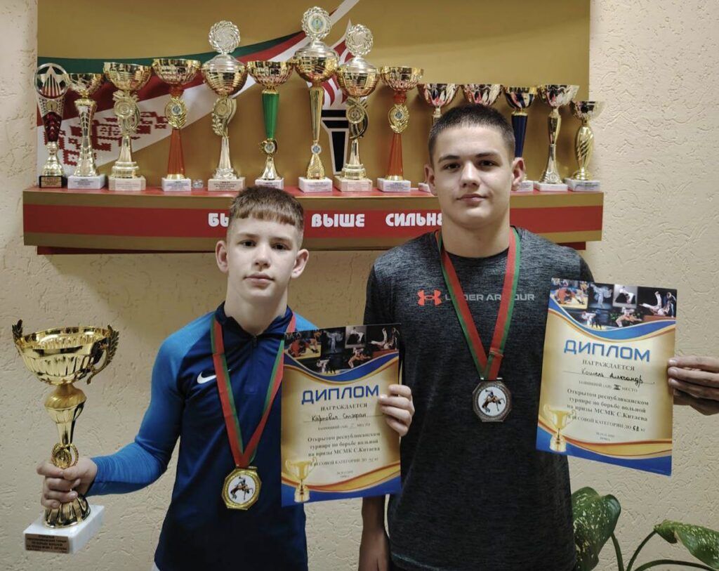 Смолевичские юные борцы успешно выступили на турнире в Орше