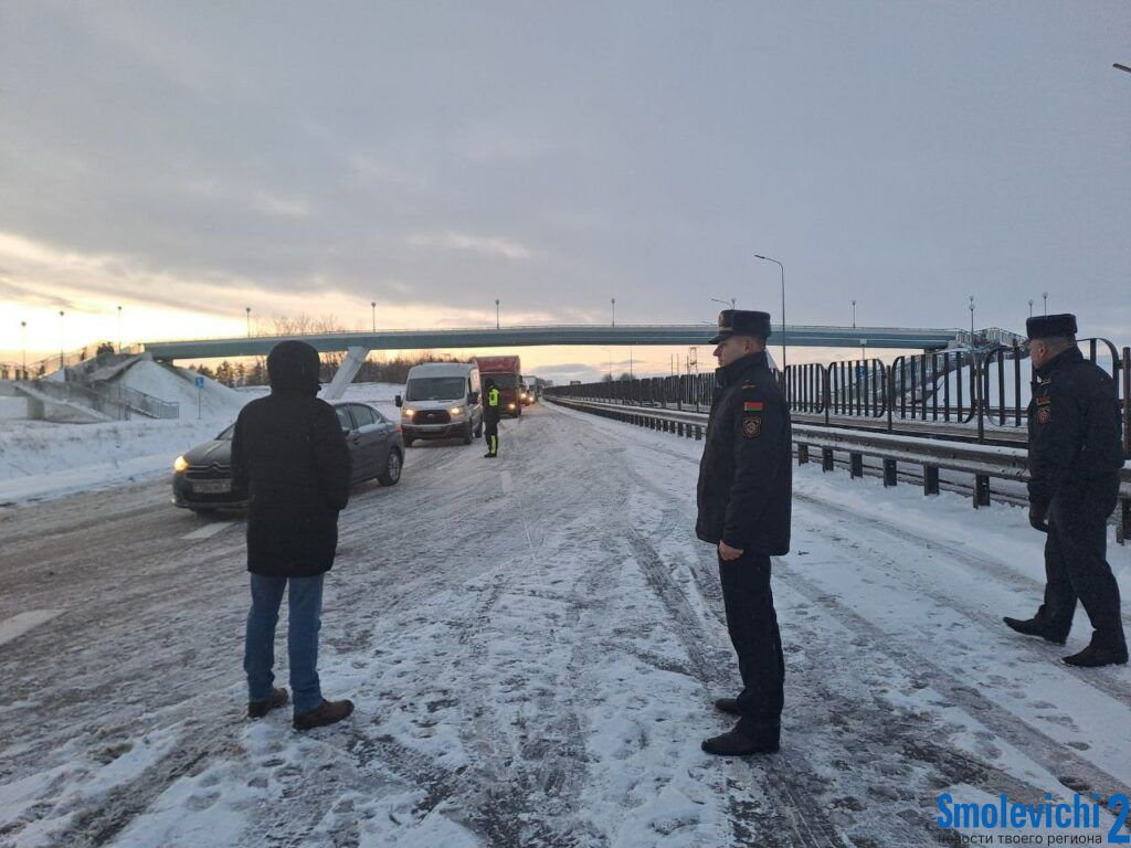 Авария на трассе Р-53: движение направляют через объезд по М2 и М1