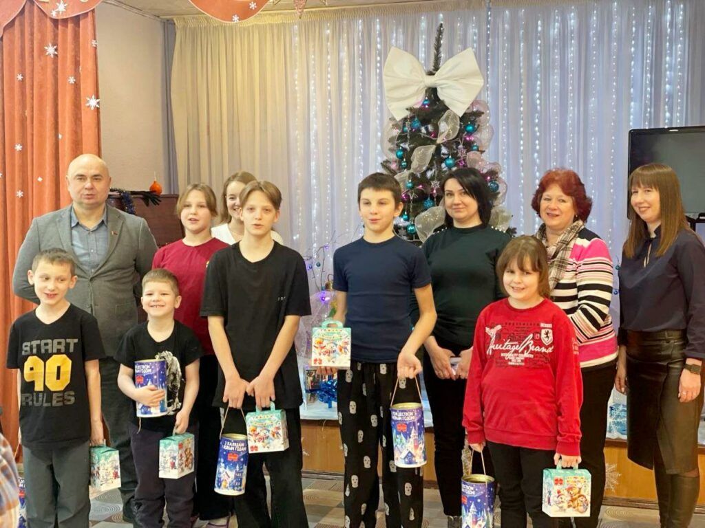 Сладкая миссия: спортсмены подарили радость детям из приюта