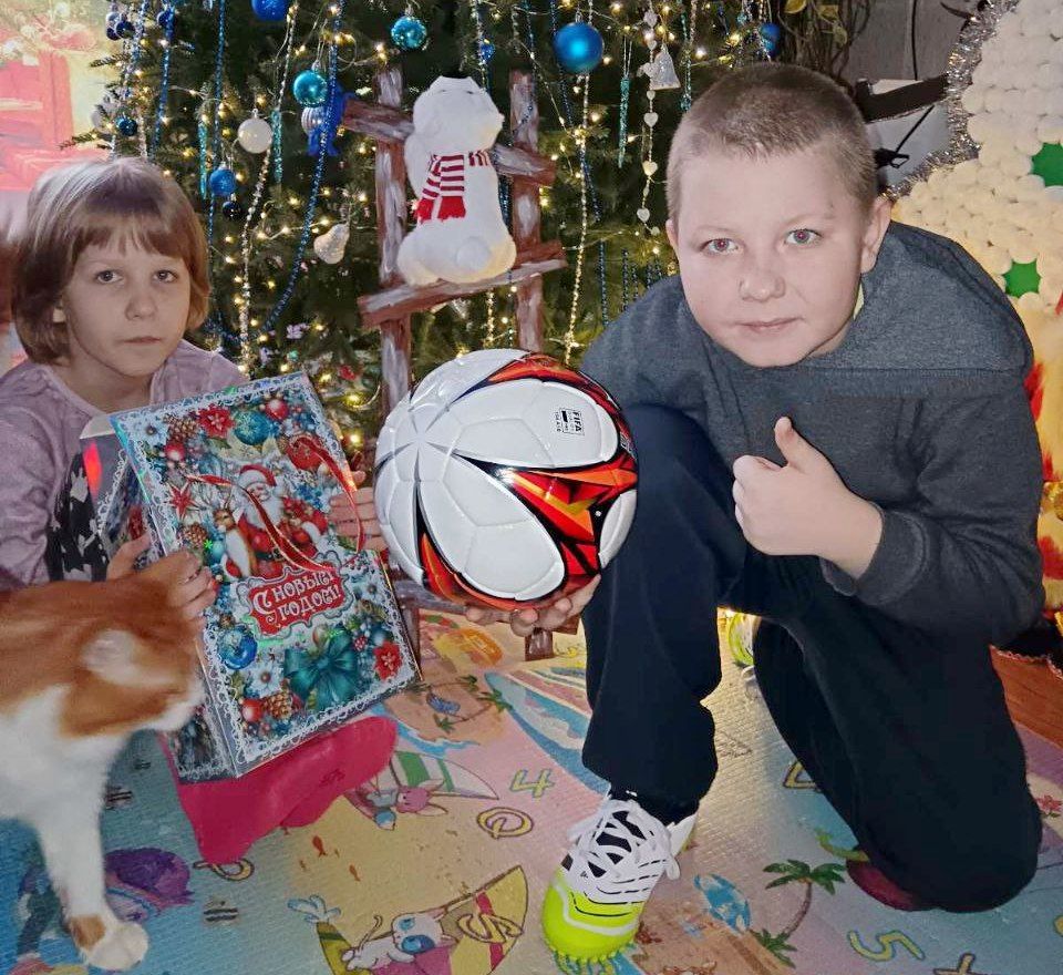 Кому от BEAL GROUP достались футбольные бутсы