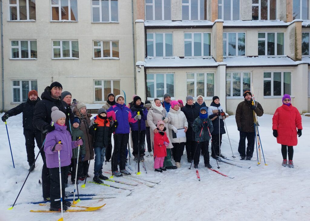 «Лыжня — 2026» открыта! В Озерицкослободской школе спорт объединил взрослых и детей