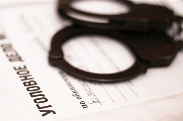 В Смолевичах специалист пункта выдачи заказов присвоила товары на сумму более 500 рублей и попала под статью