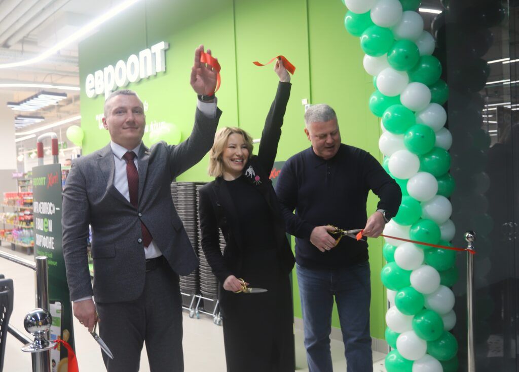 В Смолевичах открыли торговый комплекс «Клевер»