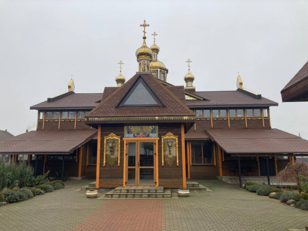 Побывали в храме на подворье в Малых Лядах