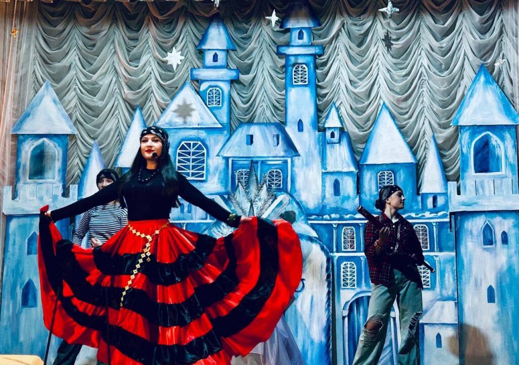 Посмотрите, как зеленоборцы креативили в канун Нового года