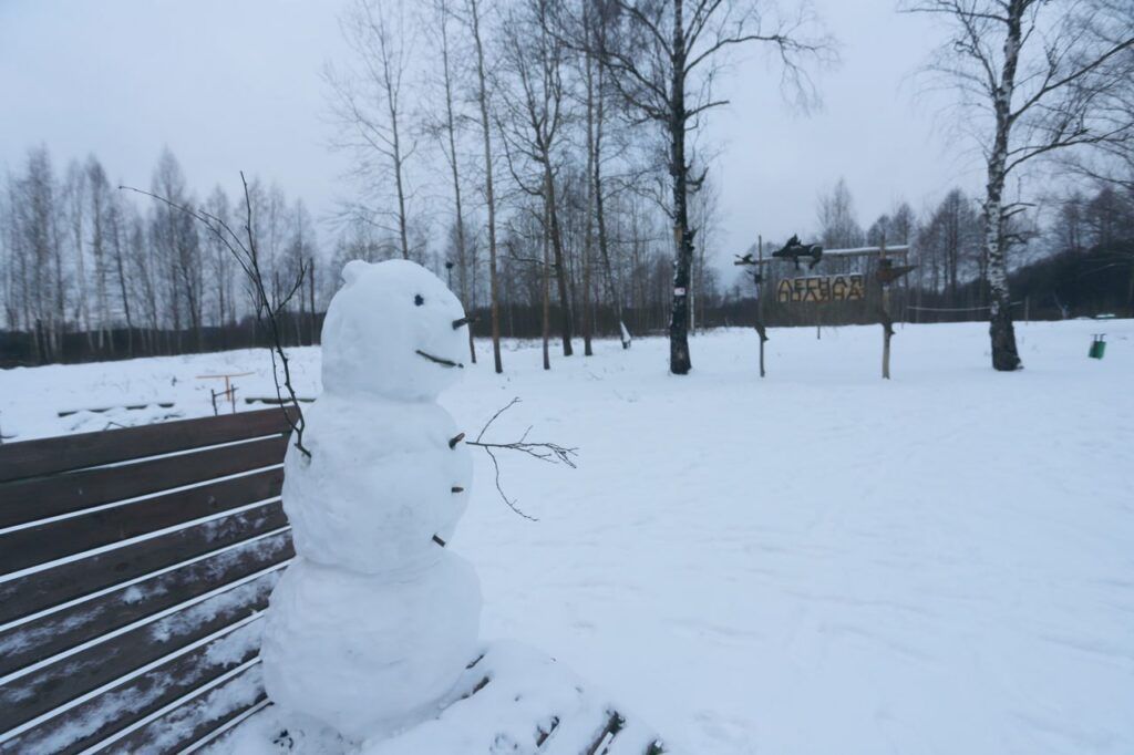 Снеговик сегодня и вчера: от магии к радости творчества