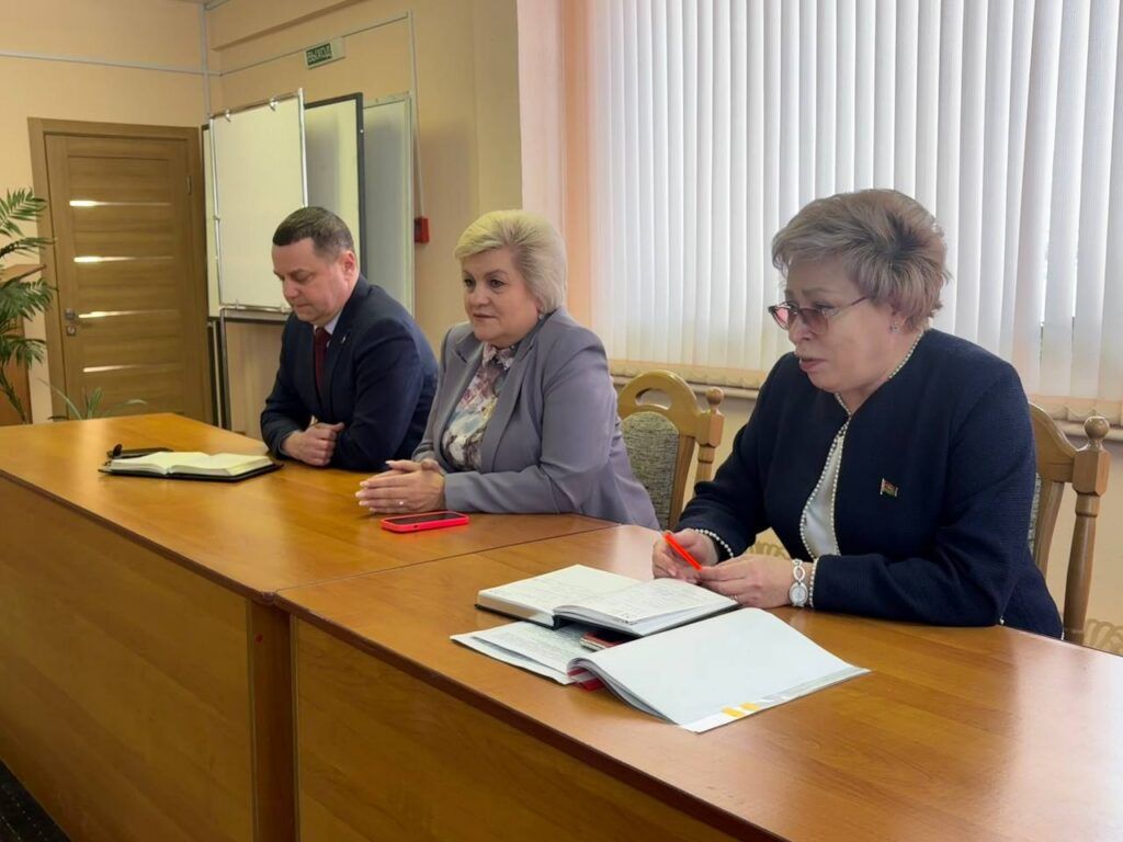 Депутат провела день информирования в «Озерицком-Агро». Ключевые аспекты Послания Президента