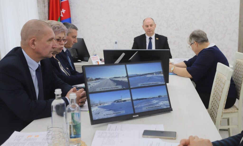 В Батуринке просят заасфальтировать дорогу. Что ответило руководство?